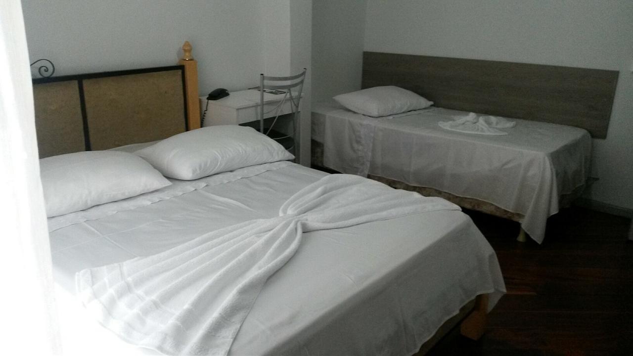 Rocha'S Hotel 瓜拉普阿瓦 外观 照片